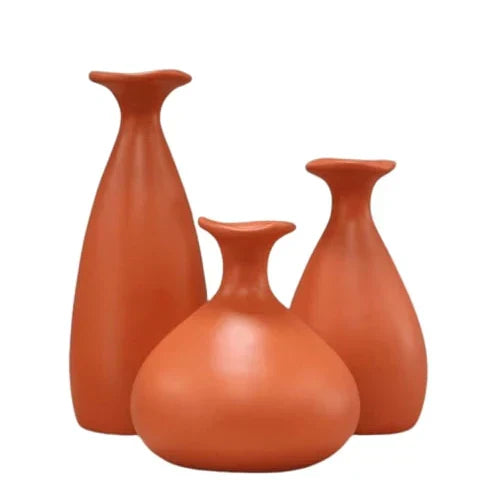 Trio de vasos em cerâmica